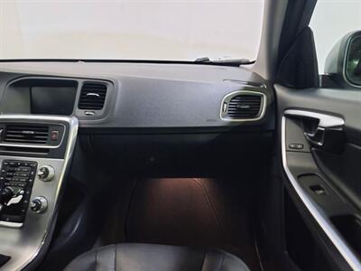 2017 Volvo S60 T5 Dynamic   - Photo 23 - West Chester, PA 19382