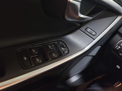 2017 Volvo S60 T5 Dynamic   - Photo 4 - West Chester, PA 19382