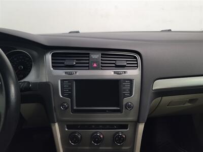 2017 Volkswagen Golf SportWagen  TSI SE - Photo 14 - West Chester, PA 19382