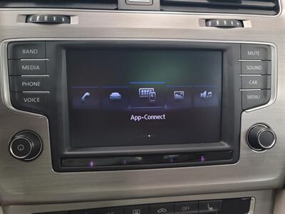 2017 Volkswagen Golf SportWagen  TSI SE - Photo 17 - West Chester, PA 19382