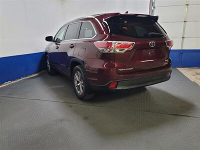 2014 Toyota Highlander XLE   - Photo 34 - West Chester, PA 19382