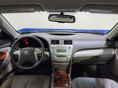 2009 Toyota Camry XLE   - Photo 5 - West Chester, PA 19382