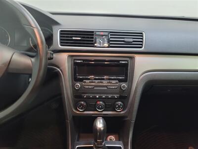 2014 Volkswagen Passat 1.8T S PZEV   - Photo 11 - West Chester, PA 19382