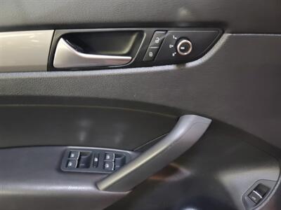 2014 Volkswagen Passat 1.8T S PZEV   - Photo 5 - West Chester, PA 19382