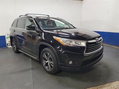 2016 Toyota Highlander XLE   - Photo 38 - West Chester, PA 19382