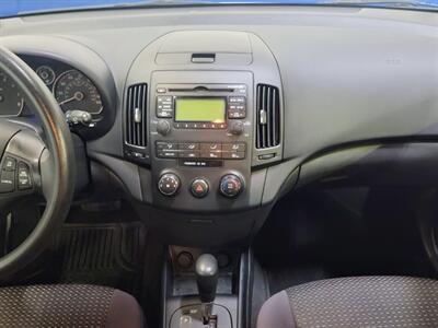 2010 Hyundai Elantra GLS  Touring - Photo 8 - West Chester, PA 19382