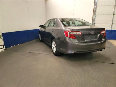 2012 Toyota Camry LE   - Photo 17 - West Chester, PA 19382