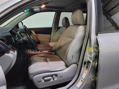 2010 Toyota Highlander Limited   - Photo 3 - West Chester, PA 19382