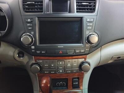2010 Toyota Highlander Limited   - Photo 12 - West Chester, PA 19382