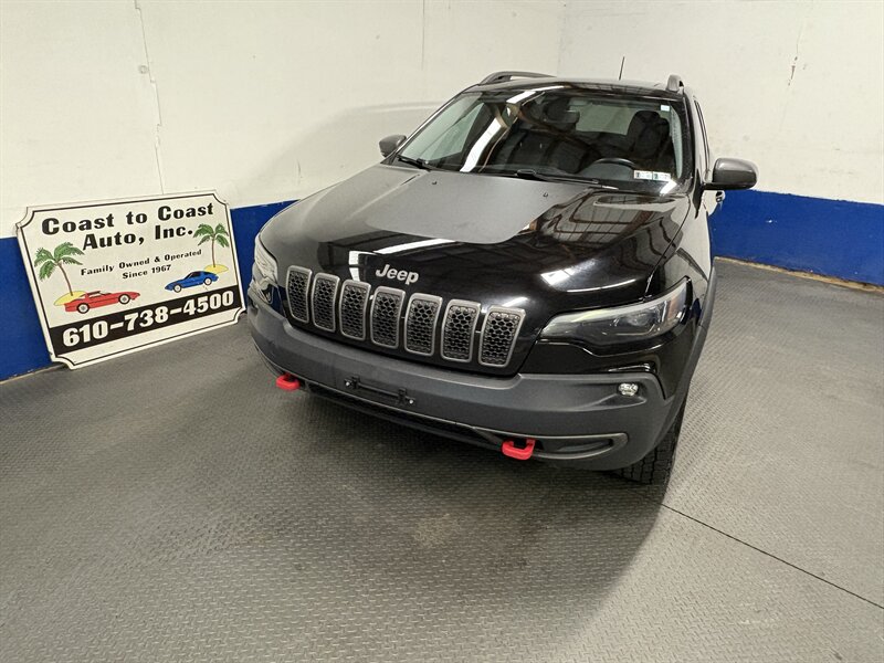 2019 Jeep Cherokee Trailhawk   - Photo 1 - West Chester, PA 19382