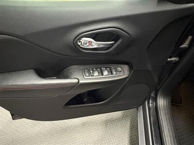 2019 Jeep Cherokee Trailhawk - Photo 10 - West Chester, PA 19382