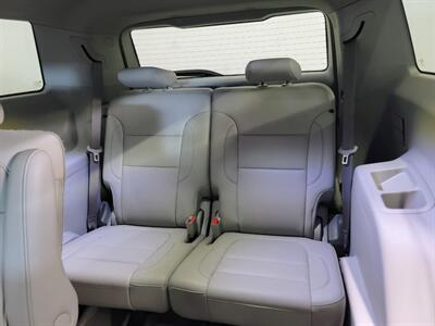 2020 GMC Acadia SLT - Photo 9 - West Chester, PA 19382