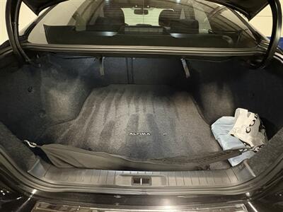 2016 Nissan Altima 2.5  SV - Photo 14 - West Chester, PA 19382