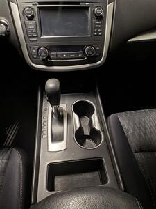 2016 Nissan Altima 2.5  SV - Photo 9 - West Chester, PA 19382