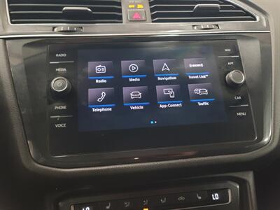 2018 Volkswagen Tiguan 2.0T SEL 4Motion - Photo 21 - West Chester, PA 19382