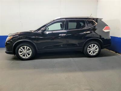 2015 Nissan Rogue SV   - Photo 2 - West Chester, PA 19382