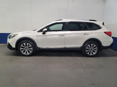 2019 Subaru Outback 3.6R Touring - Photo 2 - West Chester, PA 19382