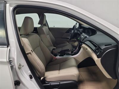 2017 Honda Accord LX   - Photo 32 - West Chester, PA 19382