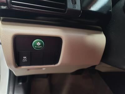 2017 Honda Accord LX   - Photo 8 - West Chester, PA 19382