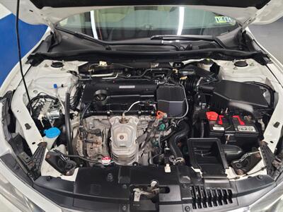 2017 Honda Accord LX   - Photo 25 - West Chester, PA 19382