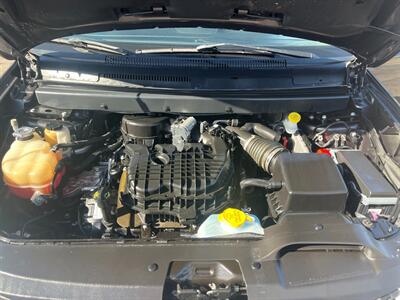 2018 Dodge Journey SXT   - Photo 8 - Tucson, AZ 85710