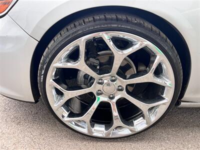 2020 Chevrolet Malibu LT   - Photo 4 - Tucson, AZ 85711