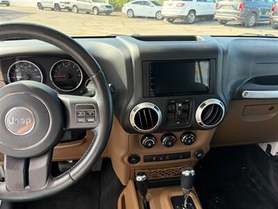 2016 Jeep Wrangler Unlimited Sahara   - Photo 11 - Tucson, AZ 85710