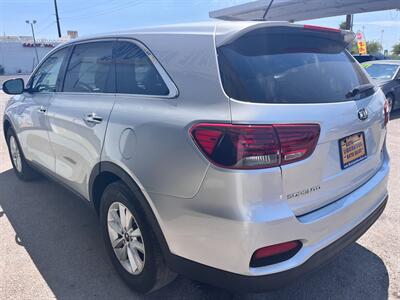 2019 Kia Sorento L   - Photo 3 - Tucson, AZ 85711