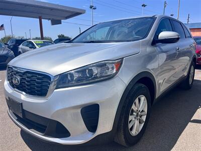 2019 Kia Sorento L   - Photo 5 - Tucson, AZ 85711