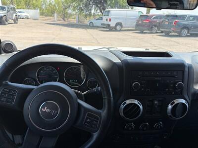 2011 Jeep Wrangler Unlimited Sahara   - Photo 6 - Tucson, AZ 85710