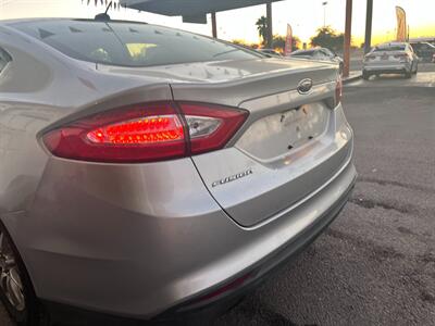 2016 Ford Fusion S   - Photo 3 - Tucson, AZ 85711