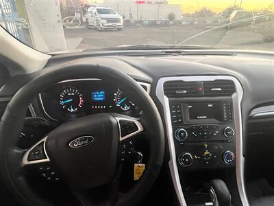 2016 Ford Fusion S   - Photo 7 - Tucson, AZ 85711