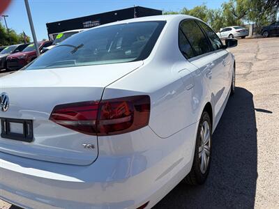 2017 Volkswagen Jetta 1.4T S   - Photo 6 - Tucson, AZ 85710