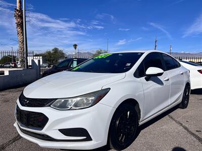 2018 Chevrolet Cruze LS Auto   - Photo 9 - Tucson, AZ 85710