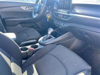 2021 Kia Forte FE   - Photo 9 - Tucson, AZ 85710