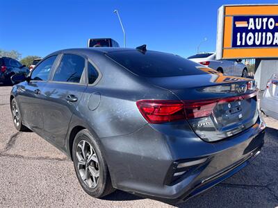 2021 Kia Forte FE   - Photo 2 - Tucson, AZ 85710