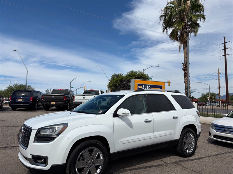 2017 GMC Acadia Limited   - Photo 1 - Tucson, AZ 85710