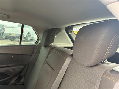2018 Chevrolet Trax LS   - Photo 4 - Tucson, AZ 85710