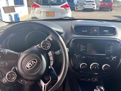 2017 Kia Soul   - Photo 10 - Tucson, AZ 85711
