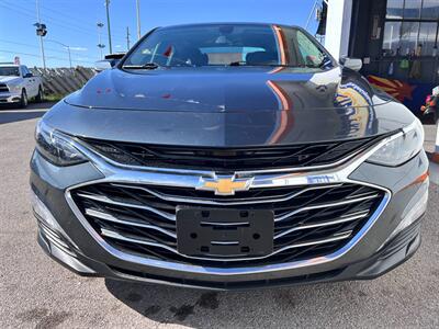 2020 Chevrolet Malibu LT   - Photo 6 - Tucson, AZ 85711