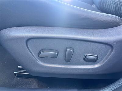 2018 Nissan Rogue S   - Photo 9 - Tucson, AZ 85711