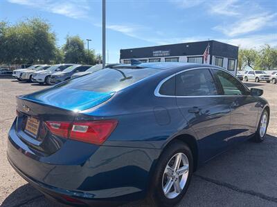 2019 Chevrolet Malibu LS   - Photo 3 - Tucson, AZ 85710