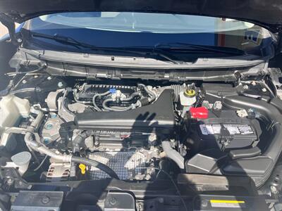 2019 Nissan Rogue SV   - Photo 13 - Tucson, AZ 85711