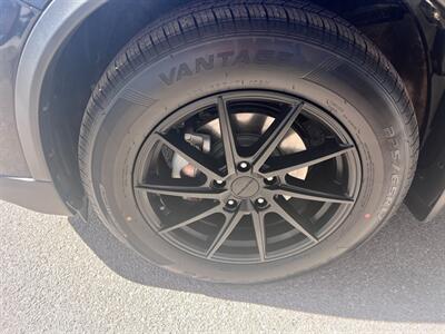 2019 Nissan Rogue SV   - Photo 6 - Tucson, AZ 85711