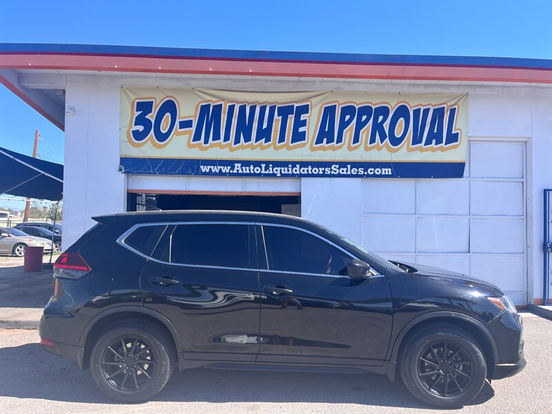 2019 Nissan Rogue SV   - Photo 1 - Tucson, AZ 85711