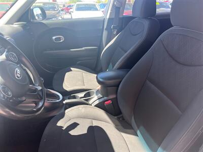 2018 Kia Soul   - Photo 7 - Tucson, AZ 85711