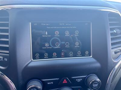 2018 Jeep Grand Cherokee Laredo   - Photo 9 - Tucson, AZ 85711
