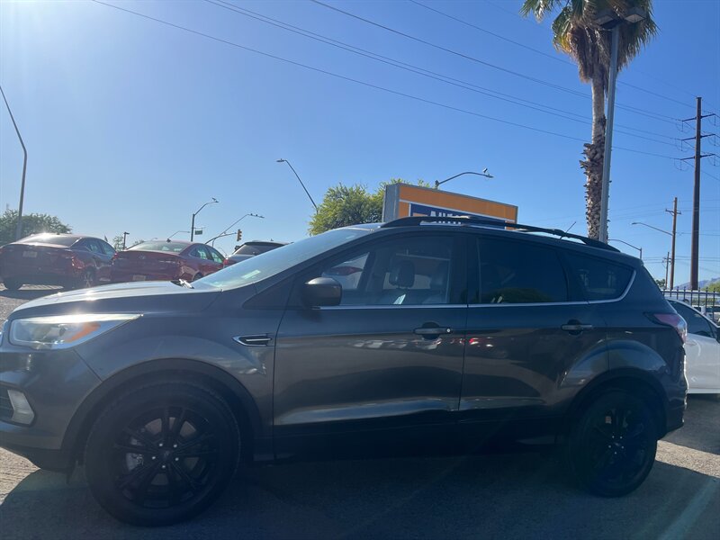 2017 Ford Escape SE   - Photo 1 - Tucson, AZ 85710