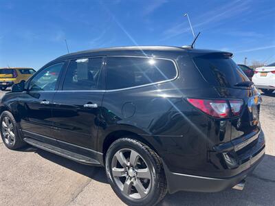 2017 Chevrolet Traverse LT   - Photo 2 - Tucson, AZ 85710