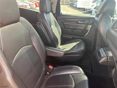 2017 Chevrolet Traverse LT   - Photo 10 - Tucson, AZ 85710